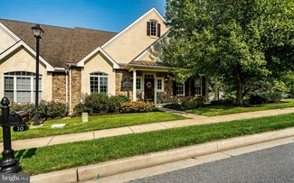 10 N Henley Dr, Avondale, PA 19311
