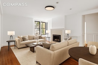 30 E 9th St Unit 2II, New York, NY 10003