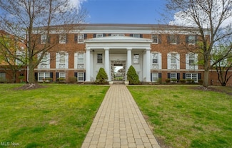 19801 Van Aken Blvd Unit 205, Shaker Heights, OH 44122