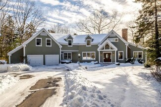 79 Schooner Ridge Rd, Cumberland Foreside, ME 04110