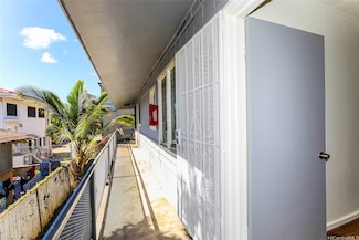 1719 Nuuanu Ave Unit 5F, Honolulu, HI 96817