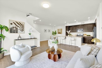 2010 Mahuron Cir, San Jose, CA 95133