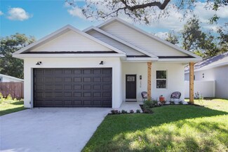 1979 Oak St, Clearwater, FL 33760