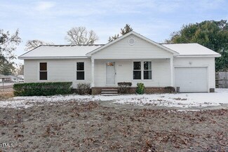 3546 Ireland Dr, Hope Mills, NC 28348