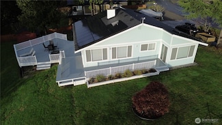 8090 Comox Rd, Blaine, WA 98230