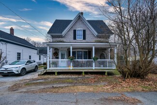 10 Tea St, Rockland, ME 04841