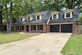 10 Woodbridge Dr, Conway, AR 72034