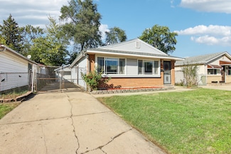3204 Emery Ln, Robbins, IL 60472