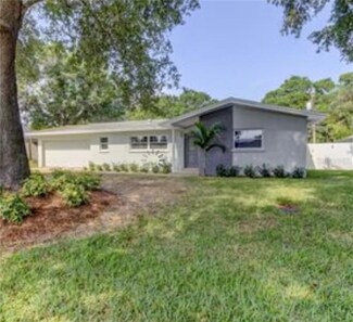 1382 Viewtop Dr, Clearwater, FL 33764