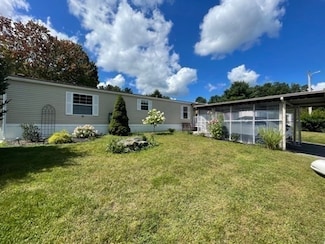 322 Poplar Ave, Sturbridge, MA 01566