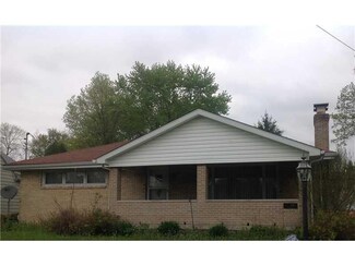 447 S 10th St, Sharpsville, PA 16150