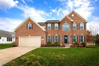 1500 Peach Dr, Avon, OH 44011
