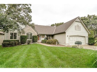 594 N Winnebago Dr, Greenwood, MO 64034