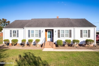 55 Orchard St, Sunbury, NC 27979