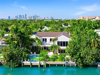 180 Cape Florida Dr, Key Biscayne, FL 33149
