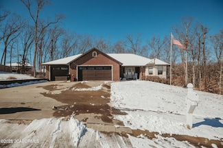 450 Worth St, Holts Summit, MO 65043