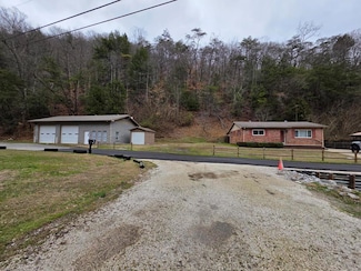 60 Slone's Branch, Shelbiana, KY 41562