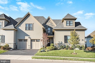 6028 Creekside Dr, Flourtown, PA 19031