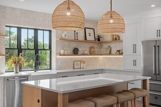 3 Farm View Ln, Newbury, MA 01951