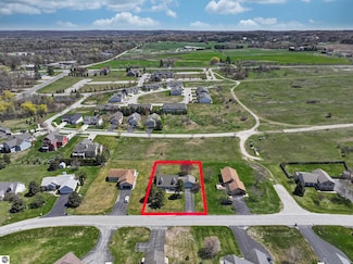 1376 Farmington Dr, Traverse City, MI 49696