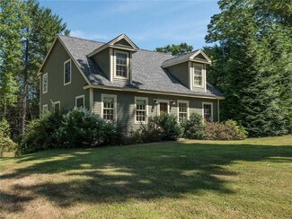 27 Samuel Leighton Way, Eliot, ME 03903
