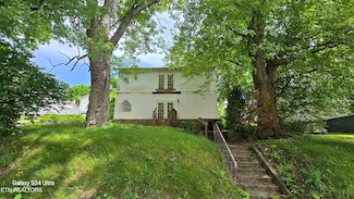 722 Trenton St, Harriman, TN 37748