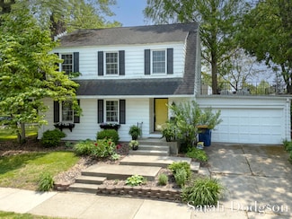 2130 Argentina Dr SE, Grand Rapids, MI 49506