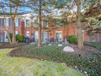 4 S Clay St Unit 2, Hinsdale, IL 60521