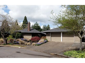 5588 NW Edgebrook Place, Portland, OR 97229