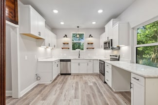 301 E Bois d Arc St, Leonard, TX 75452