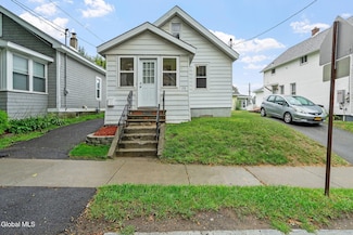 28 Tremont St, Albany, NY 12205