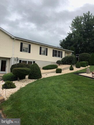 3340 Bert Koontz Rd, Taneytown, MD 21787