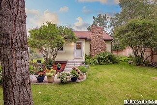 1721 Rogers Park Ct, Anchorage, AK 99508