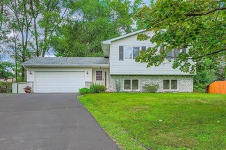 2883 117th Ln NW, Coon Rapids, MN 55433