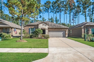 2055 Lost Timbers Dr, Conroe, TX 77304