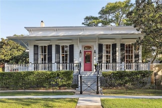3611 Carondelet St, New Orleans, LA 70115
