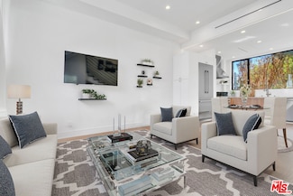 1447 1/2 N Martel Ave, Los Angeles, CA 90046