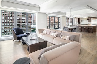 776 Boylston St Unit E9G, Boston, MA 02199