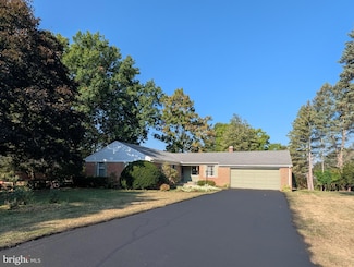 1209 Mayberry Ln, State College, PA 16801