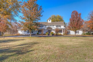 631 Rolling Oaks Place, Muskogee, OK 74401