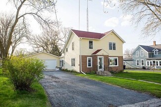 225 Grant St, Rio, WI 53960