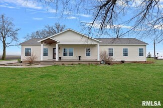 2137 E 700 Rd N, Pana, IL 62557