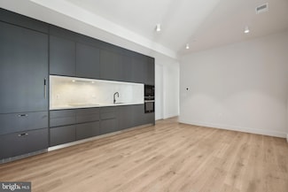 23 Logan Cir NW Unit 4, Washington, DC 20005