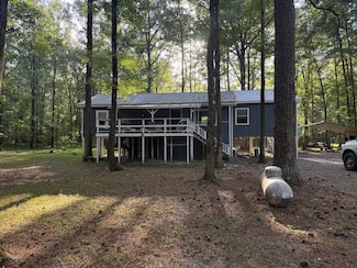 230 Acorn Aly, West Point, MS 39773