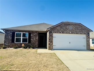 16417 Creek Dr, Moundville, AL 35474
