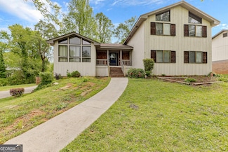 5429 Golfcrest Cir, Stone Mountain, GA 30088