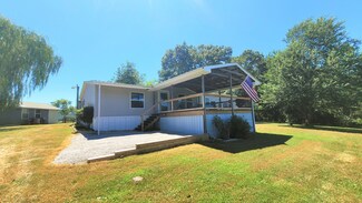 2332 Laurelburg Rd, Rock Island, TN 38581