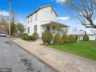 117 Reeser St, Leesport, PA 19533