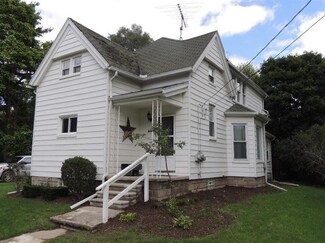 8869 Augusta St, Willis, MI 48191