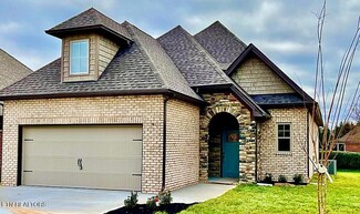 826 Olympic Dr, Lenoir City, TN 37771